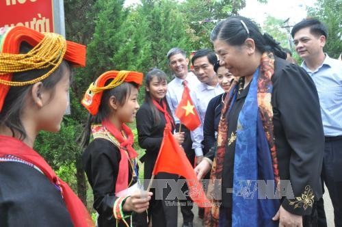 Tong Thi Phong en déplacement à Lang Son - ảnh 2