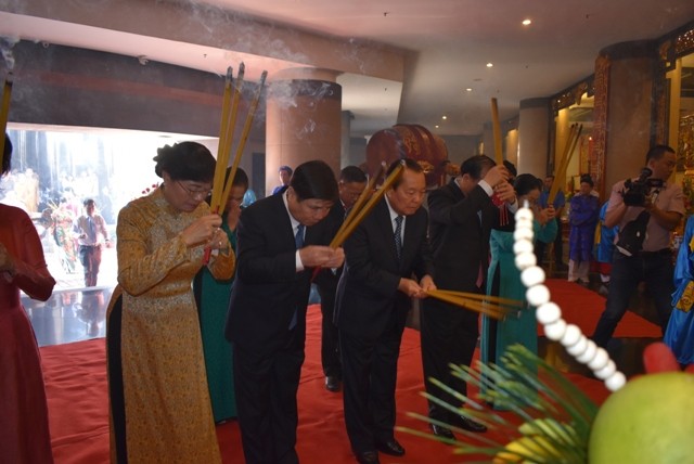 Offrandes aux rois fondateurs Hùng et au génie Nguyên Huu Canh - ảnh 1