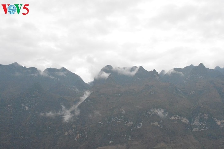 Le plateau karstique de Dông Van à Hà Giang - ảnh 2