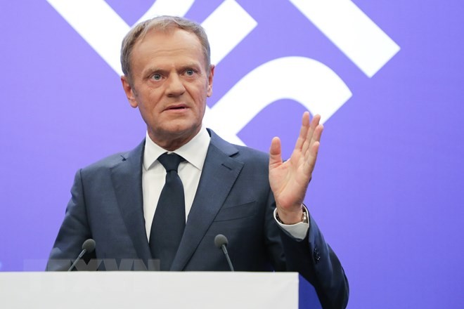 Donald Tusk appelle la Chine, les Etats-Unis et la Russie à « éviter le conflit et le chaos » - ảnh 1