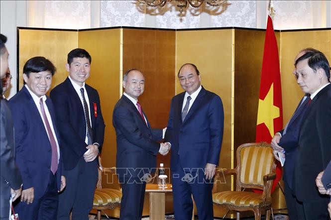 Les activités du Premier ministre Nguyên Xuân Phuc au Japon - ảnh 1