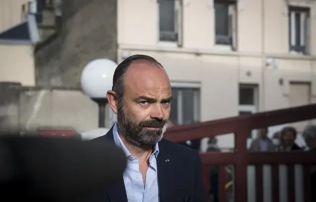 Sondage: une majorité de Français souhaite qu’Édouard Philippe reste Premier ministre - ảnh 1