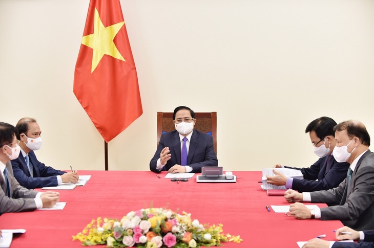 Vietnam-Canada: promouvoir la relation diplomatique et coopérer pour faire face à la pandémie de Covid-19 - ảnh 1