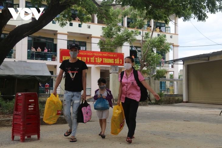 Soutien aux citoyens revenant des localités touchées par l’épidémie - ảnh 1