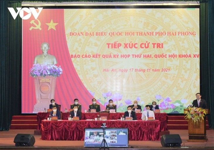 Vuong Dinh Huê rencontre l’électorat de Hai Phong - ảnh 1