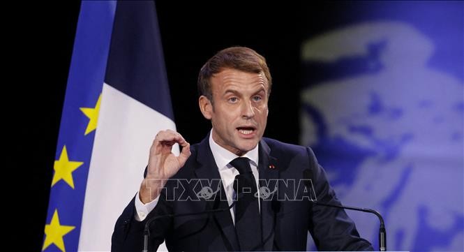 Crise en Ukraine: Macron va s’entretenir avec Zelensky et Poutine - ảnh 1