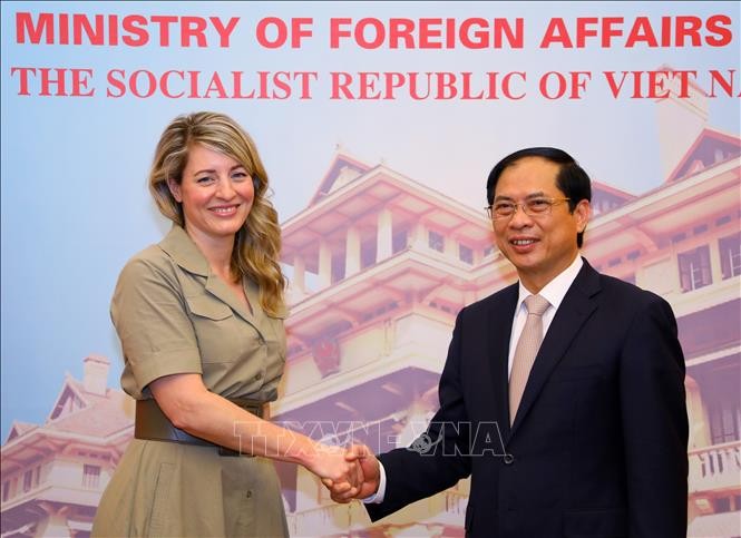 Entretien Bùi Thanh Son – Mélanie Joly - ảnh 1