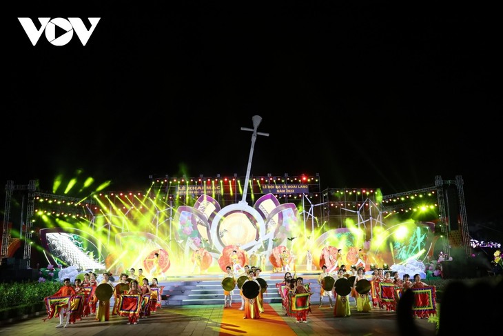 Coup d’envoi de la fête culturelle et touristique de Bac Lieu et du Festival de Da cô Hoai Lang - ảnh 1