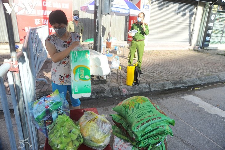 Hải Dương siết chặt kiểm soát toàn thành phố, hạn chế dịch lây lan - ảnh 12