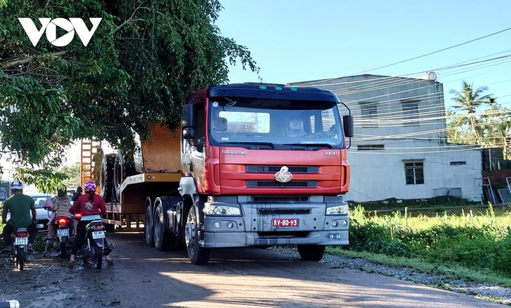 Phó Thủ tướng Trịnh Đình Dũng chỉ đạo công tác cứu nạn tại xã Trà Leng, Nam Trà My - ảnh 16