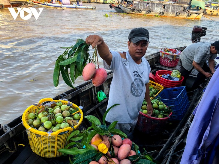 Chợ nổi Cái Răng – Nét độc đáo nơi sông nước Miền Tây - ảnh 10