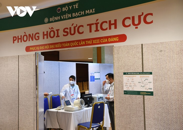 Cận cảnh các điểm trực y tế phục vụ Đại hội XIII của Đảng - ảnh 4