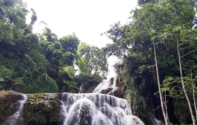 Ngỡ ngàng trước vẻ đẹp “bồng lai tiên cảnh” nơi thác Mu, Hòa Bình - ảnh 4