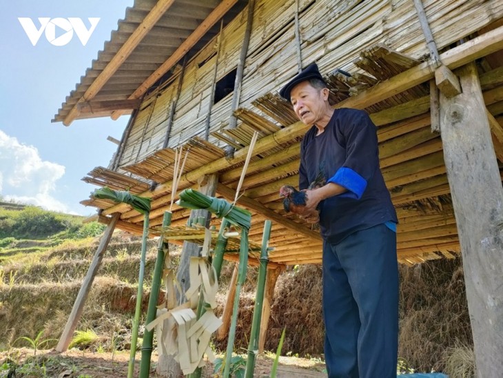 Độc đáo lễ cúng ruộng bậc thang của đồng bào Mông ở Mù Cang Chải - ảnh 8