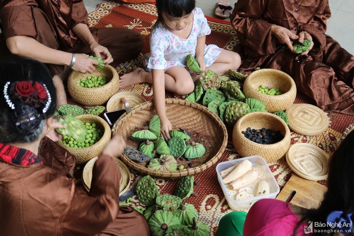 Vẻ đẹp hoa sen tháng 5 ở quê hương Chủ tịch Hồ Chí Minh - ảnh 12