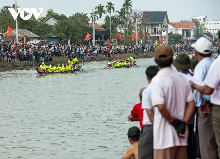 Rộn ràng đua trải đầu năm tại Hương Thuỷ - ảnh 8