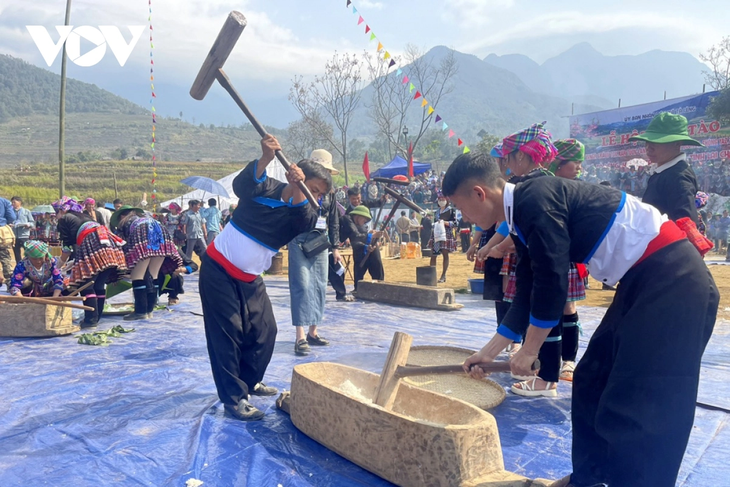 Lên Lai Châu vui hội Gầu Tào - ảnh 8