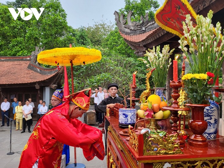 Lễ giỗ Đức Quốc Tổ Lạc Long Quân và dâng hương tưởng niệm Tổ Mẫu Âu Cơ - ảnh 17