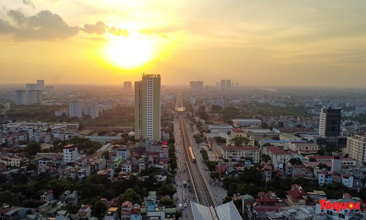 Người dân Thủ đô háo hức trải nghiệm tuyến đường sắt đô thị Nhổn - ga Hà Nội - ảnh 14