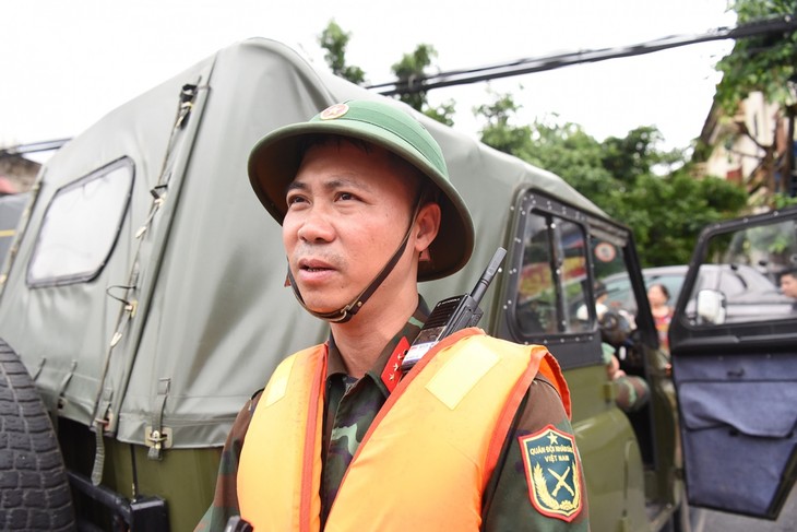 Người dân vùng lũ Thái Nguyên ấm lòng nhận nhu yếu phẩm cứu trợ từ đồng bào - ảnh 17