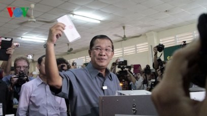 カンボジア議会選挙 投票始まる - ảnh 1