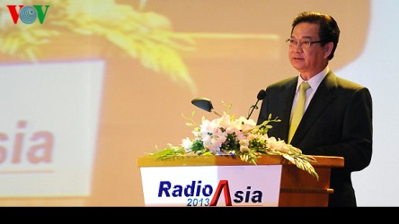 ズン首相、アジアラジオ会議で挨拶 - ảnh 1
