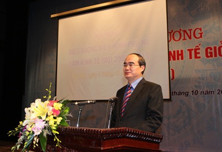 越女性、貧困解消に貢献 - ảnh 1