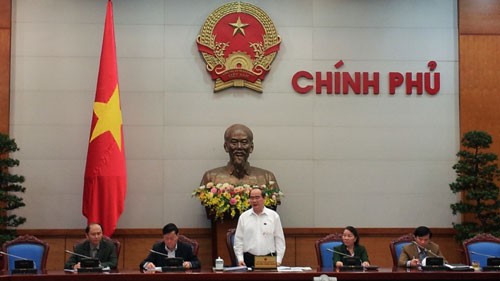 革命功労者に対する政策実施状況評価プログラムに関する会合 - ảnh 1