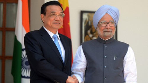 中印トップが会談、国境での軍事衝突回避など - ảnh 1