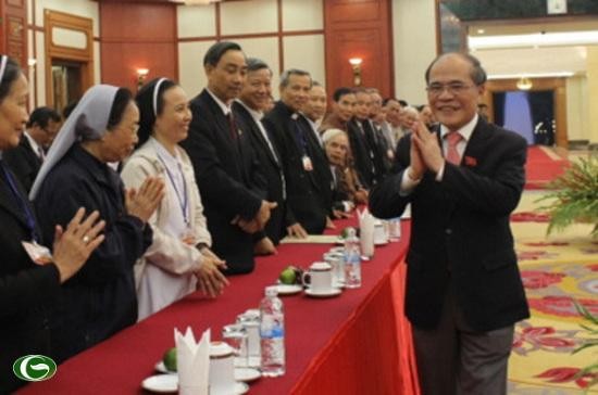 国会議長、ベトナムカトリック団結委員会代表団と会見 - ảnh 1