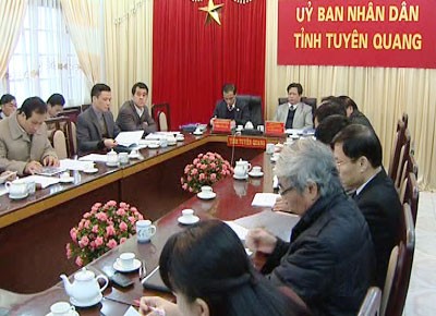 政府会議、経済社会発展任務　討議（２） - ảnh 1