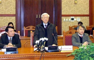 チョン書記長、中央理論評議会の指導部と会合 - ảnh 1