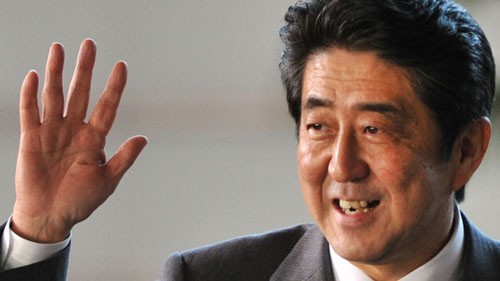 日本の安倍首相、コートジボワールを訪問する - ảnh 1