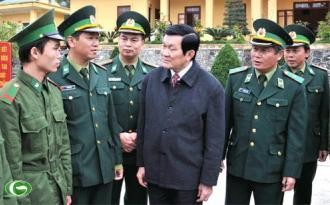 サン国家主席、国境警備部隊の司令部を訪れる - ảnh 1