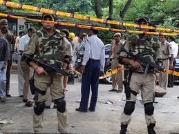 インド:デリー州政府首相「私は無政府主義者」警察と対岐 - ảnh 1