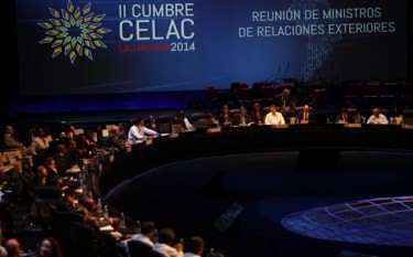 キューバ議長、米情報監視を批判＝中南米カリブ首脳会議 - ảnh 1