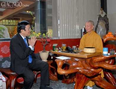 サン主席、仏教協会ホーチミン市管理委員会 訪問 - ảnh 1