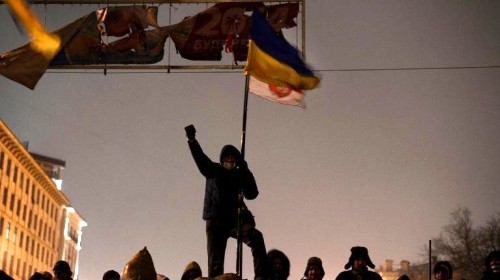 ウクライナ大統領、デモ規制法廃止発表 - ảnh 1