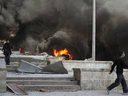 シリア「たる爆弾」投下　４６人死亡 - ảnh 1