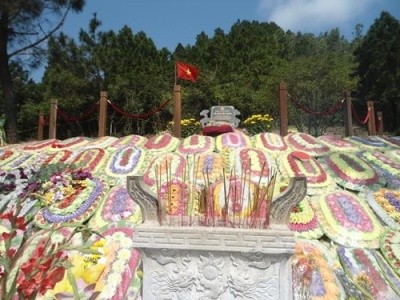 正月にザップ将軍の墓参＝数万人 - ảnh 1