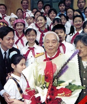 ボー・グエン・ザップ小中学校建設改修 起工 - ảnh 1