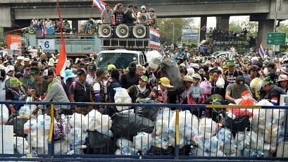 タイ東部 デモに発砲などでけが人多数 - ảnh 1