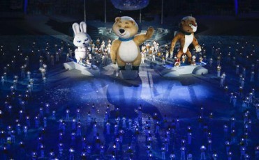 ソチ五輪、華やかに閉会式　ロシア最多メダル３３個 - ảnh 1