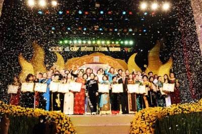 ベトナム女性実業家、参入に励む - ảnh 1