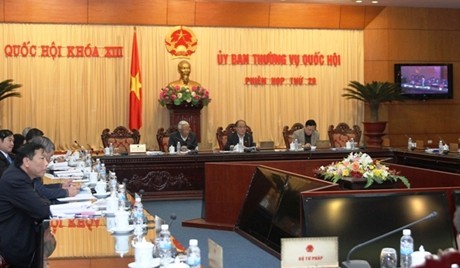 13日の国会常務委会議、人民検察院組織法改正案を討議 - ảnh 1