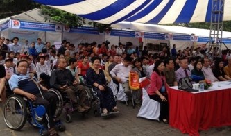 身体障害者の日を記念する式典 - ảnh 1