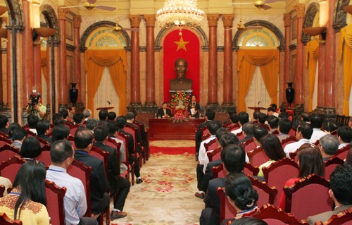 ゾアン国家副主席、代表的な実業家100人と懇親 - ảnh 1