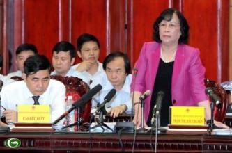 貧困解消政策説明会を開く - ảnh 1