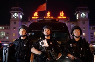 爆発事件受け抜き打ちのテロ想定演習 - ảnh 1