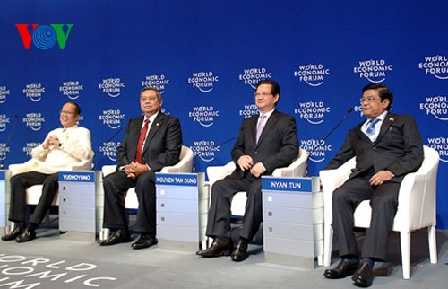 ズン首相、WEF2014で大活躍 - ảnh 1